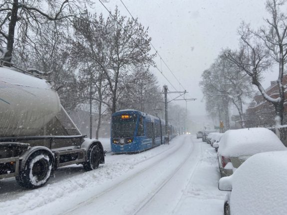 SNOW TRAVEL UPDATE: Which trains and buses are still cancelled in Sweden?