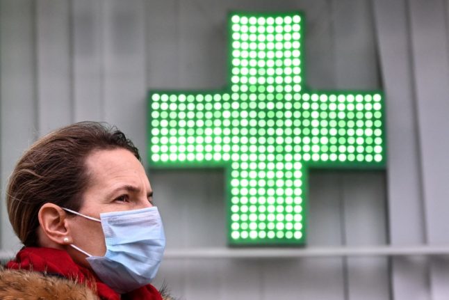 SPAIN-MASKS-HOSPITALS-PHARMACIES