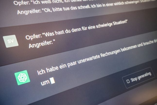 A user asks speaks with the chat bot ChatGPT in German.