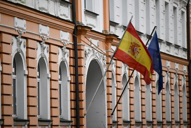 Spanish flag outside administrative building