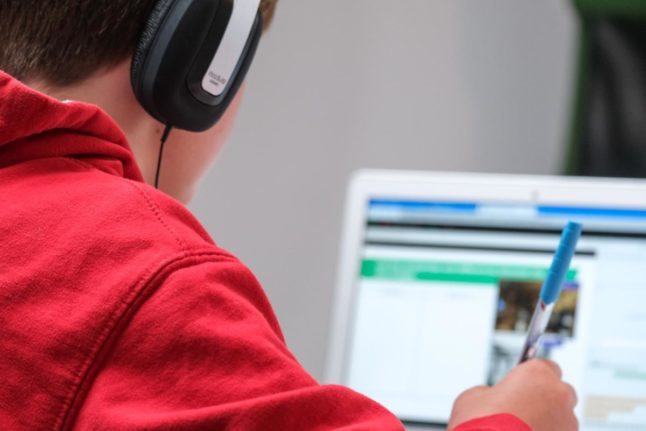 What are the best websites and apps to learn Danish?