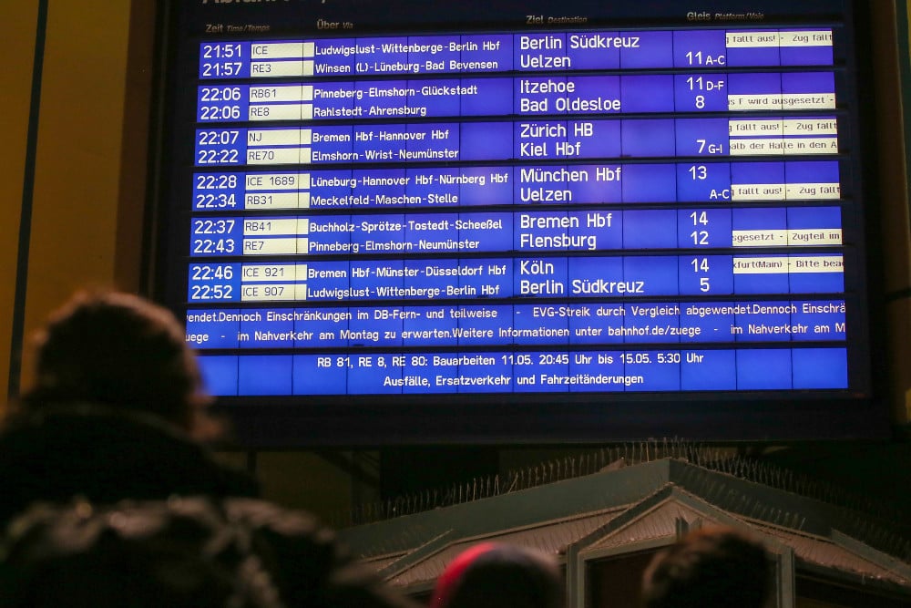 Hamburg cancelled train strikes