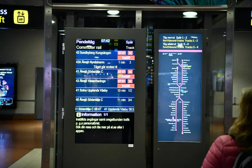 Swedish train strike looms as negotiations drag on into Sunday