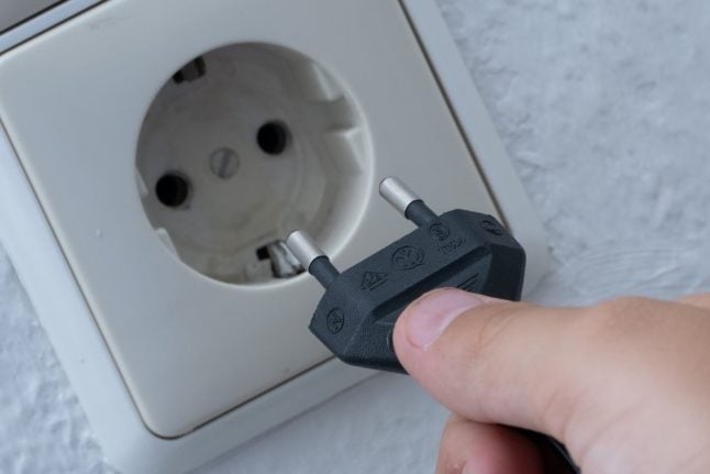 A household electricity plug