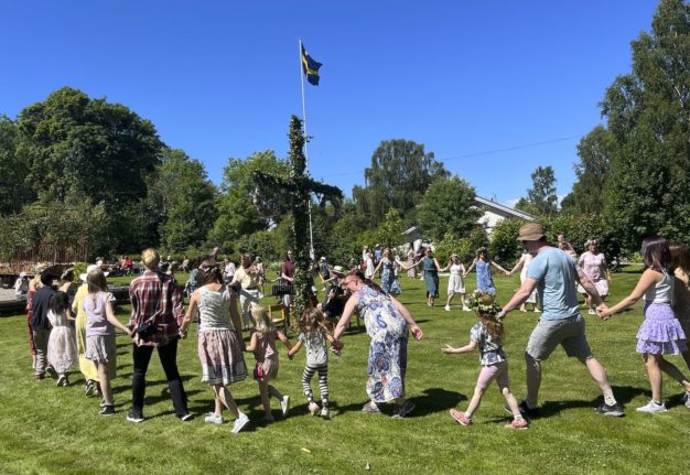 Why is Midsummer’s Eve celebrated in Sweden?