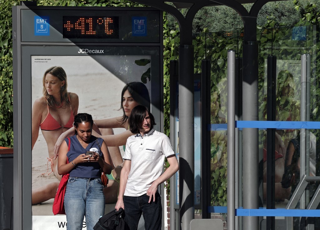 Spain to swelter under second summer heatwave with temperature record in sight