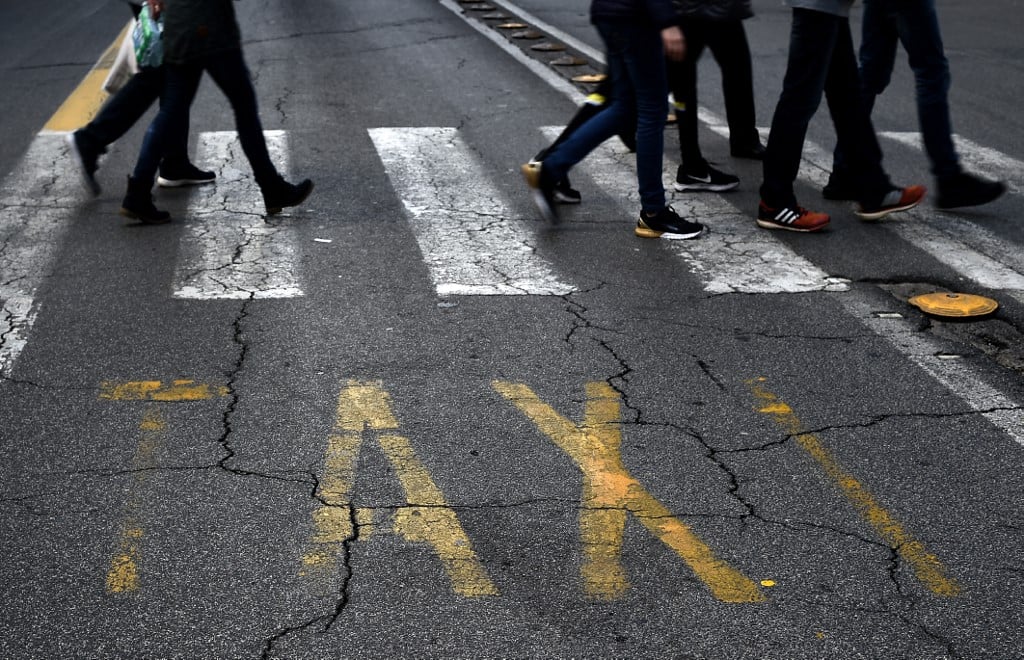 Taxi lane in Rome