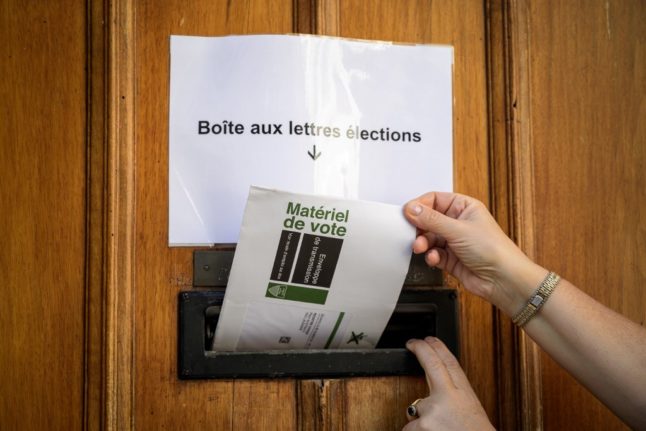 Swiss citizens in Vaud set to have their say on foreigners' rights to vote