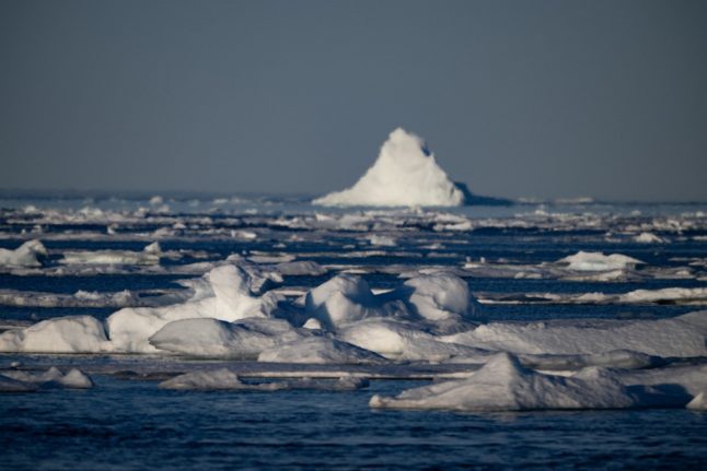 Scientists voyage to Greenland's melting sanctuary