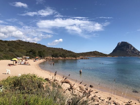 The theft of sand from Sardinia's beaches has become a major problem for the island's authorities.