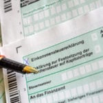 What happens if you miss your tax return deadline in Germany?