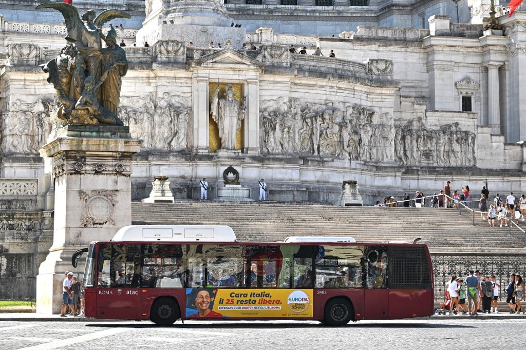 Bus in central Rome