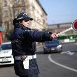 Milan announces plan to ban cars from city centre in 2024