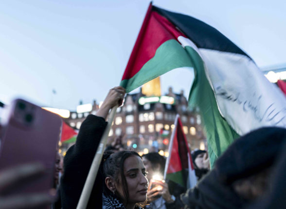 Pro-Palestinian Copenhagen rally attracts a thousand demonstrators