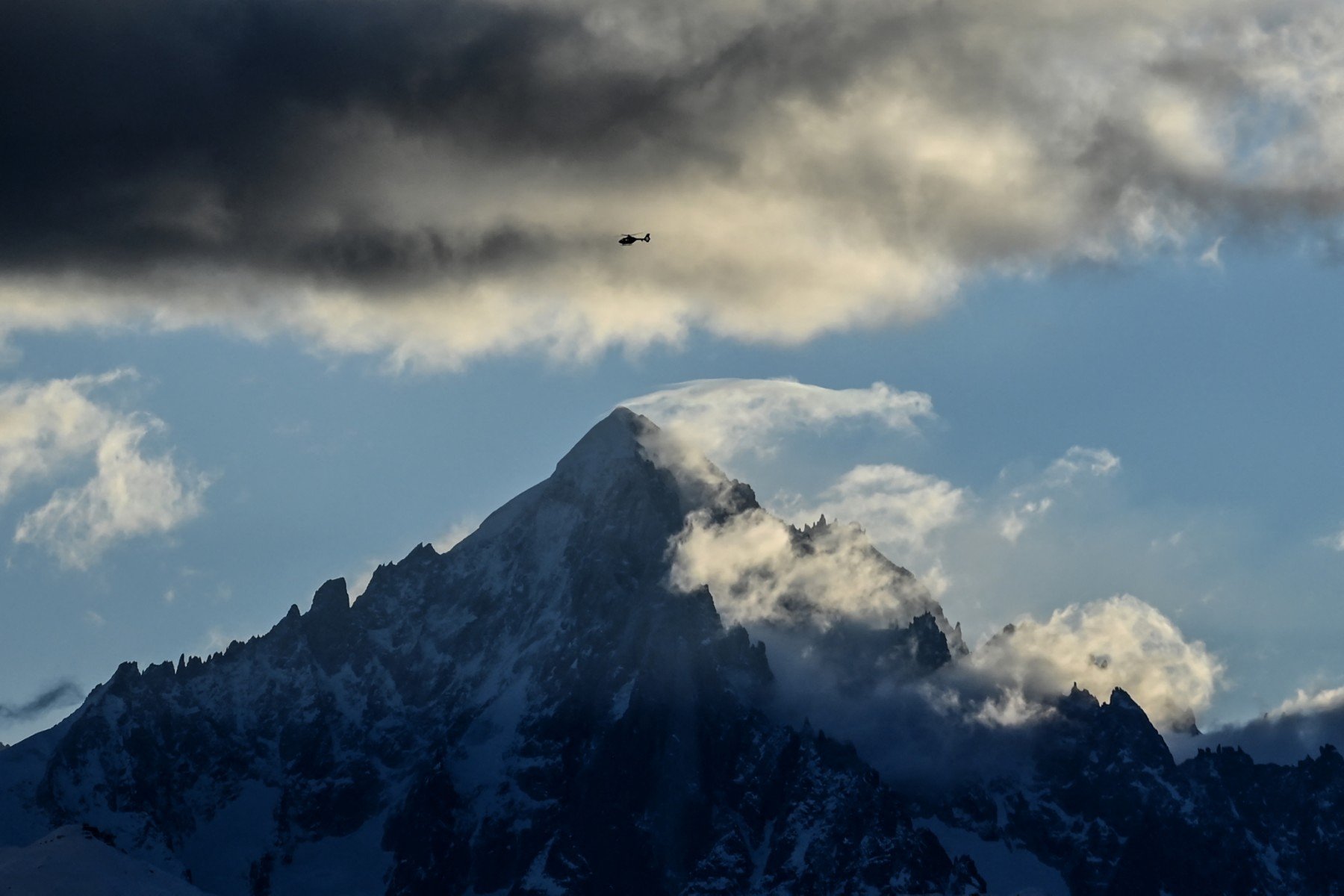 2 plane crashes and 20,000 climbers: Mont Blanc in numbers