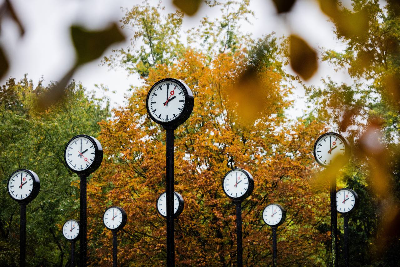 Düsseldorf clock field