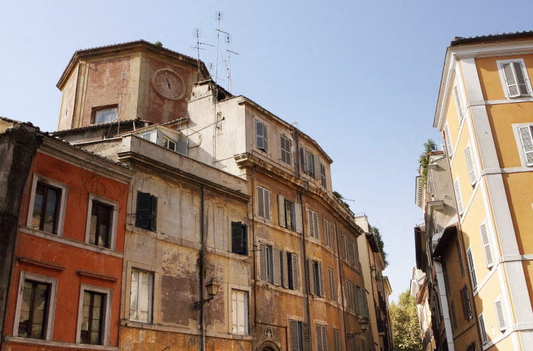 LATEST: Jewish school in central Rome evacuated after false alarm