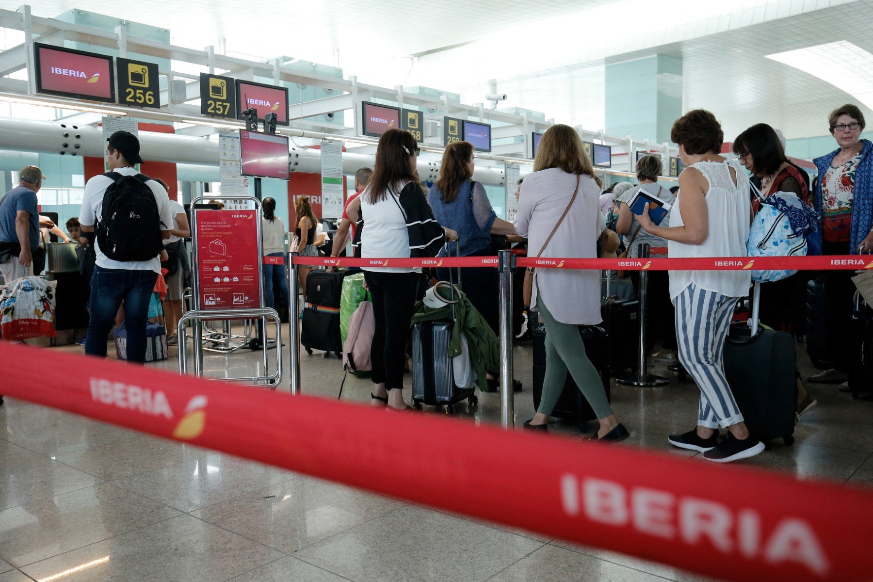 Spanish airport strike back on and set to affect key travel dates thumbnail