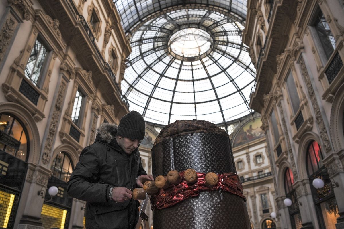 Do Italians save a piece of Christmas panettone for February?