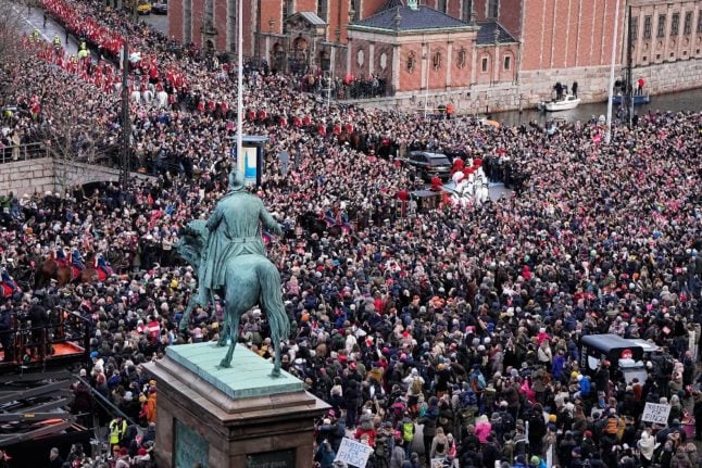 IN PICTURES: Huge crowds cheer in Copenhagen as Frederik X takes throne