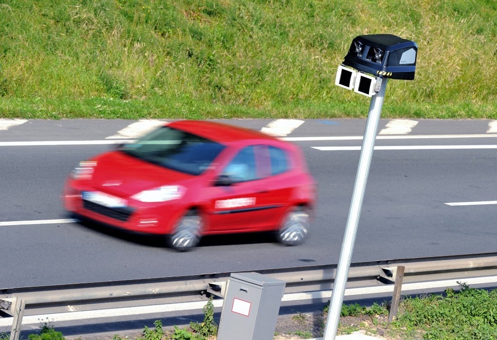 Hunt for Italy's anti-speed camera vigilante continues