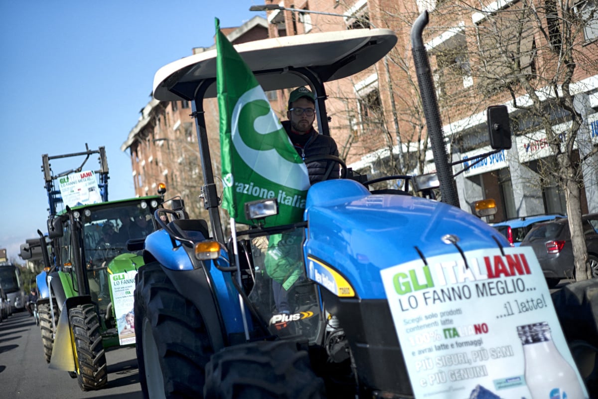 Farmers' protests block roads in Italy as unrest spreads in Europe