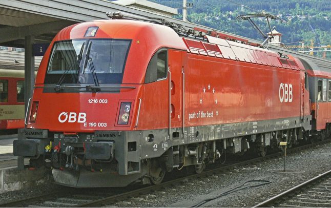 Switzerland negotiates with neighbours to improve train punctuality