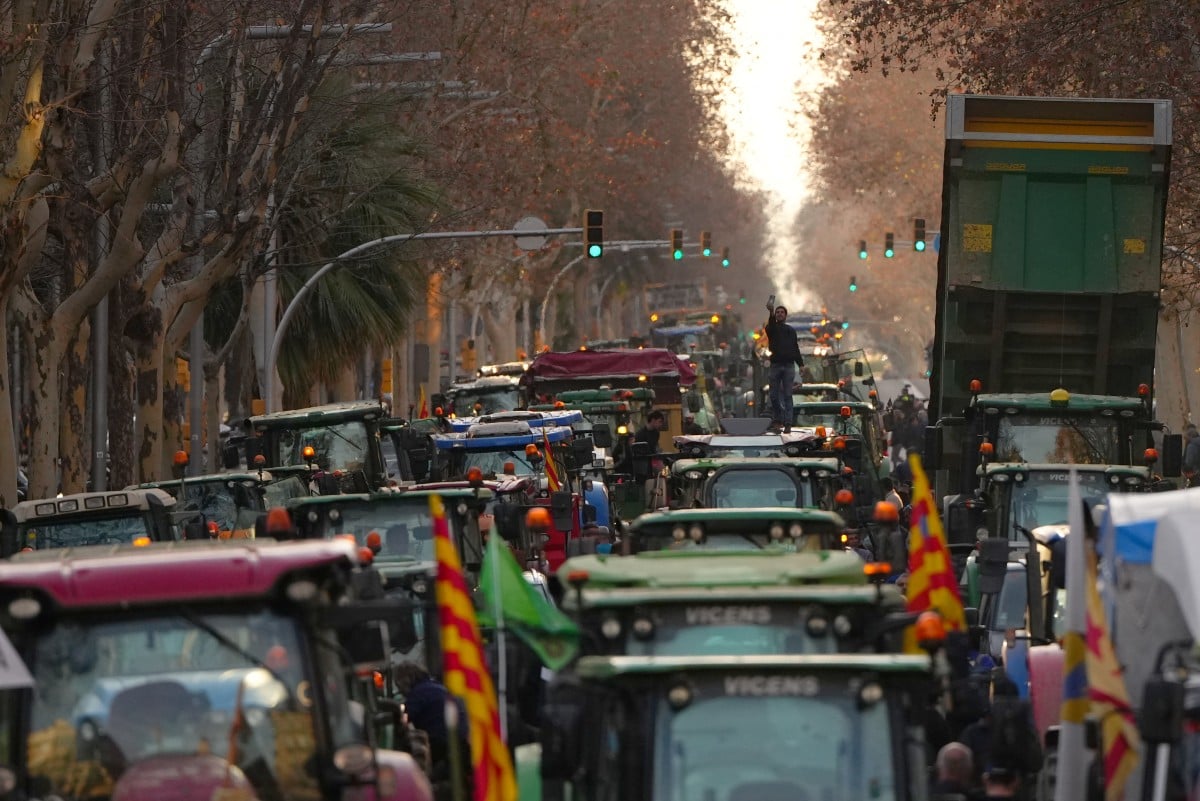 LATEST: Where are farmers protesting in Spain on Monday? thumbnail
