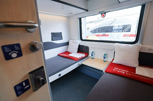 interior nightjet train cabin