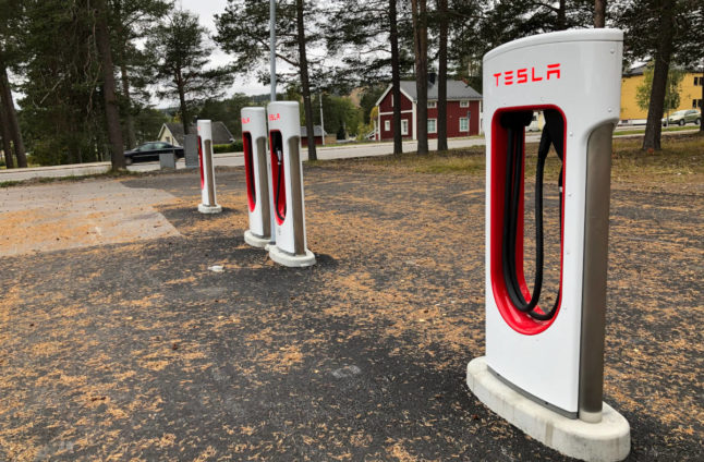 Swedish Tesla strike expands to include charging stations