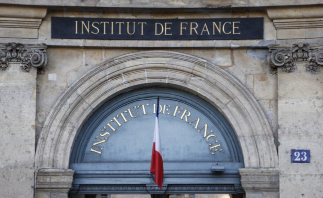 English just ‘badly pronounced French’, Paris academic says