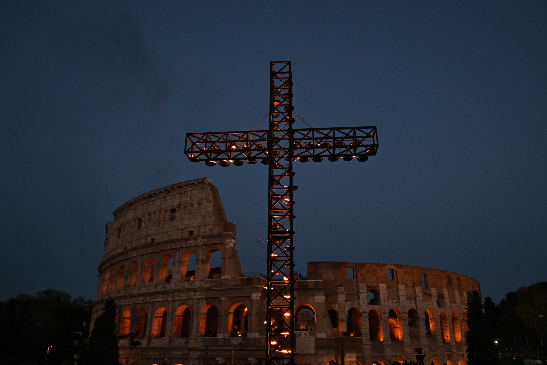Cross, Colosseum
