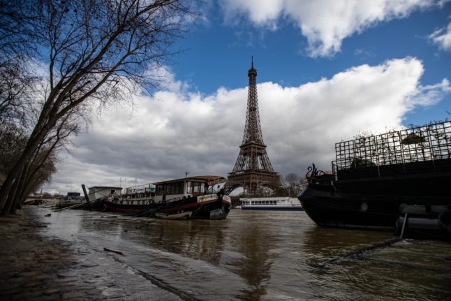 Seine flooding forces evacuation of homeless camp in Paris