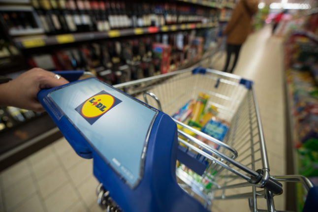 Two German supermarkets to go on strike ahead of Easter weekend