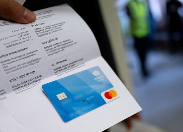 payment card for refugees