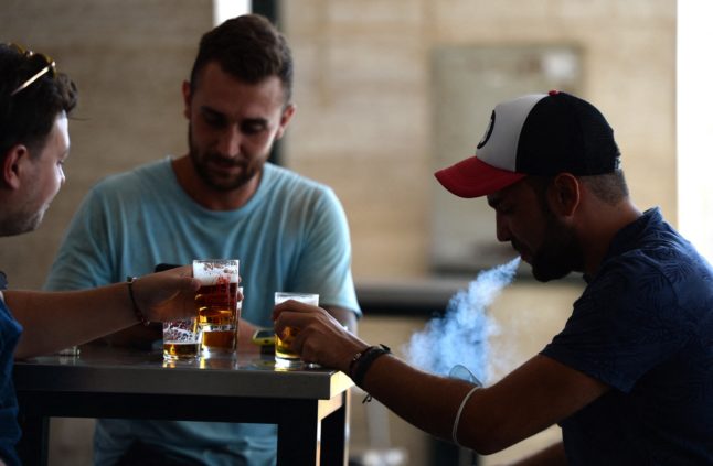 Six things you should know about Spain's new anti-smoking plan