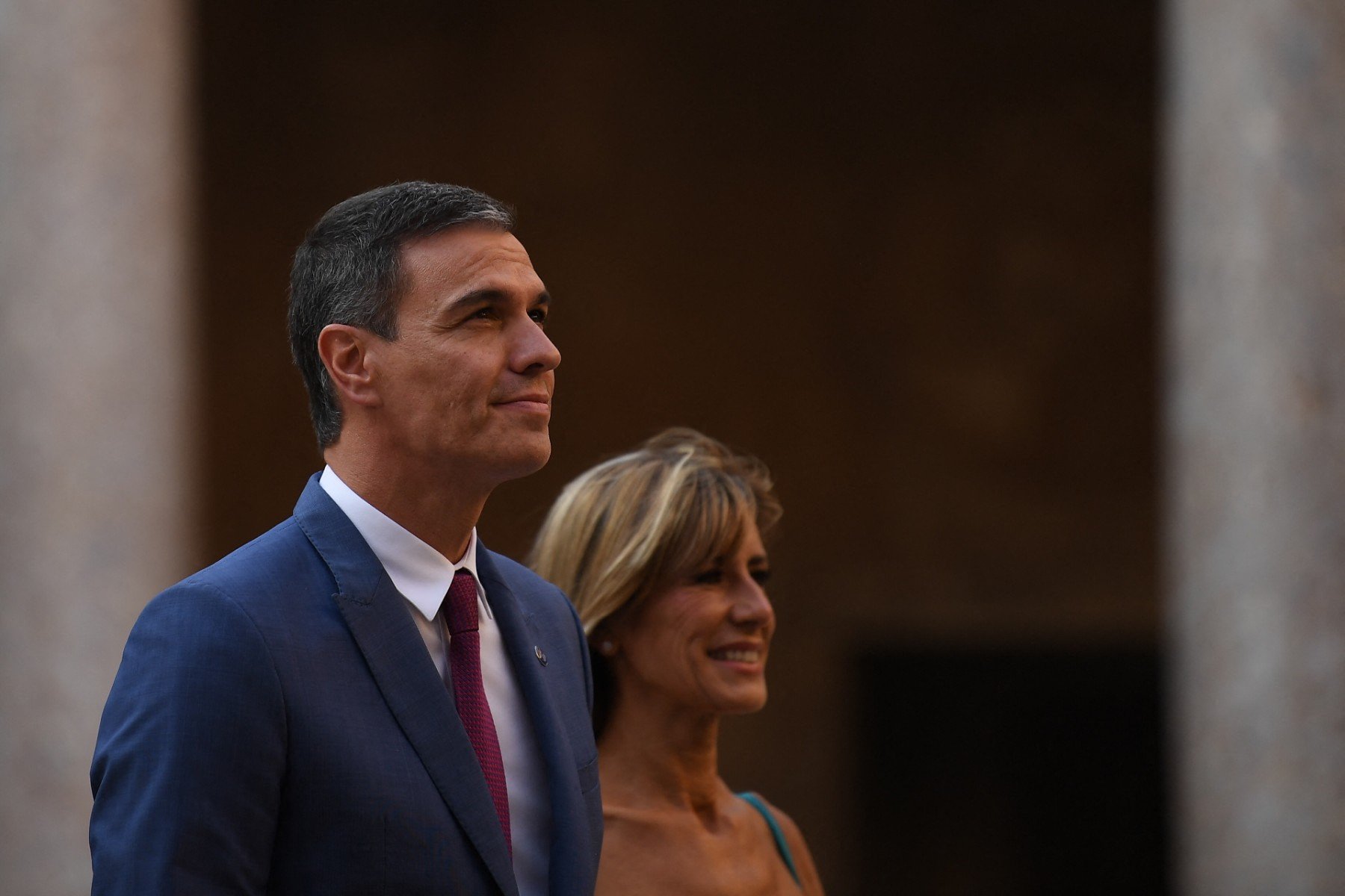 BREAKING: Spain's PM may quit over wife's corruption probe thumbnail