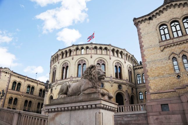 UPDATE: Area around Norway’s parliament to reopen after threats