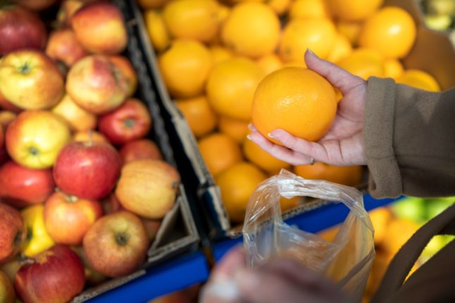 Price of food falls in Sweden for first time in three years