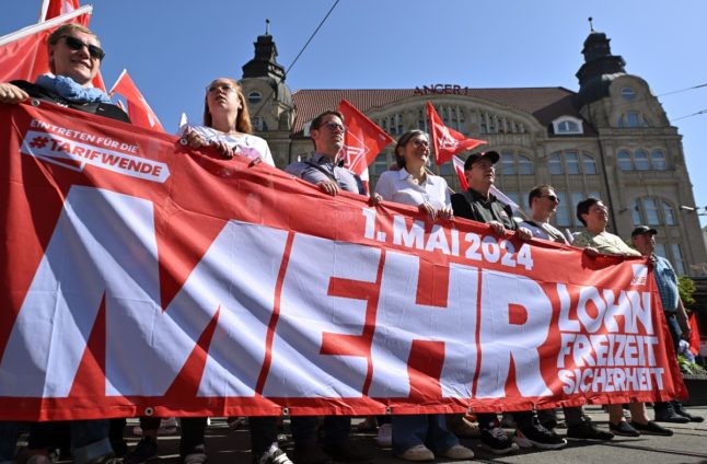 Germany's biggest trade union seeks 7 percent pay rise