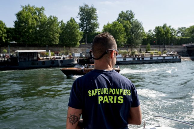 Firefighters protest for Paris Olympics bonus