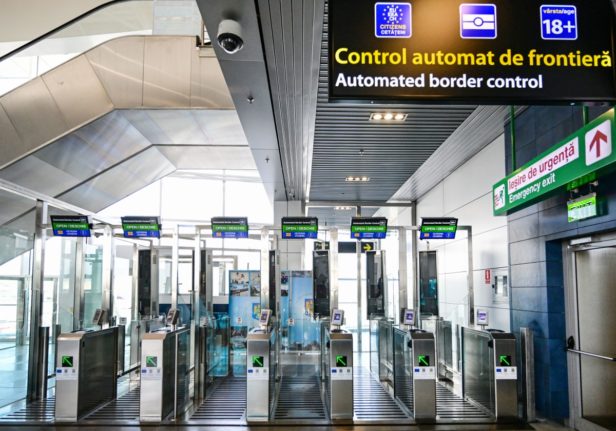 How Europe’s new EES border checks will impact flight passengers