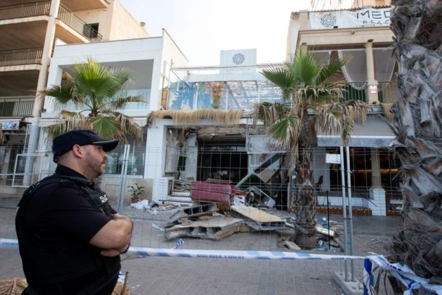 IN IMAGES: ‘Excessive weight’ may have caused Mallorca restaurant collapse