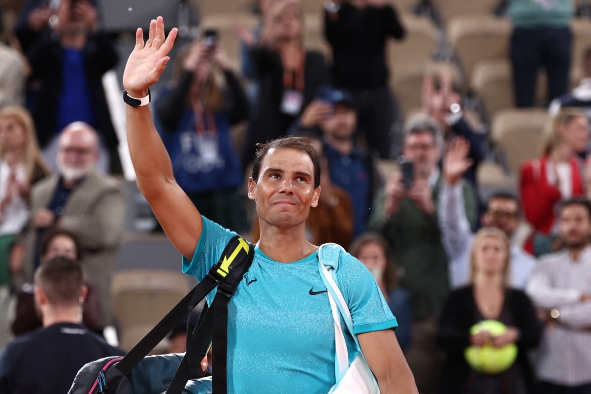 Fans' tears flow as Nadal bows out of 'last' French Open thumbnail