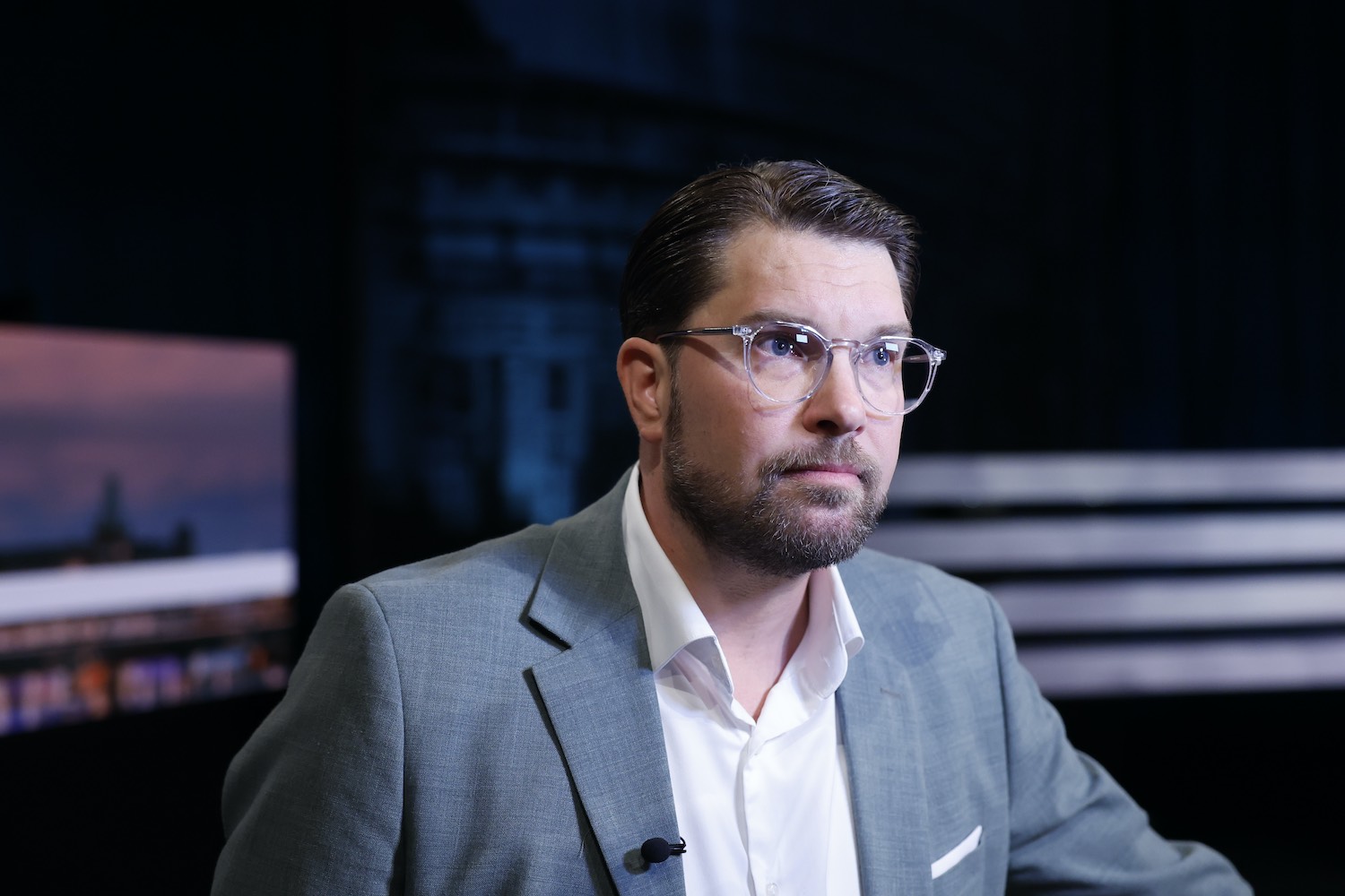 How the Sweden Democrats' 'troll factory' tries to shape the immigration debate