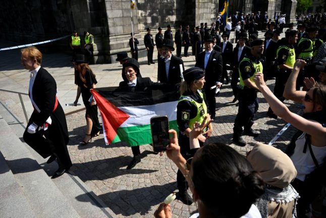 Pro-Palestine students stage new protest at Lund University graduation