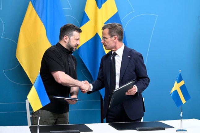 Zelensky arrives in Stockholm for Ukraine-Nordic summit