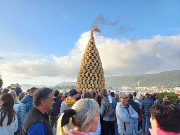 IN PICTURES: The story of Bergen’s famous Tønnebålet barrel bonfire