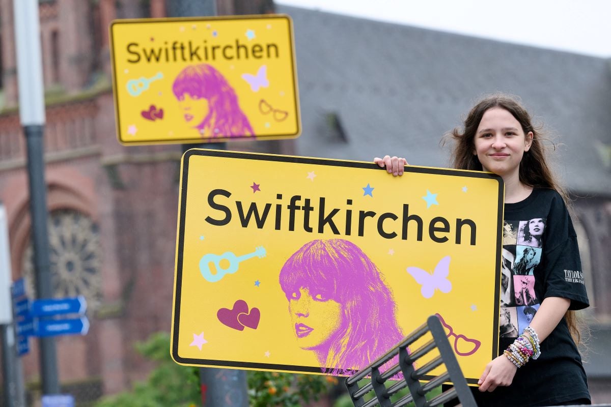 Swiftkirchen signs