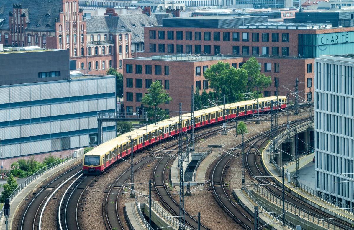 ‘Restrictions for weeks’: Berlin’s central S-Bahn lines close for construction